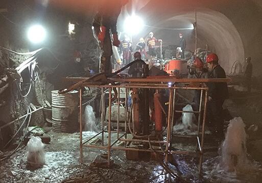 亚洲精品久久国产高清情趣