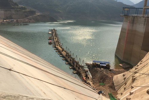 亚洲精品久久国产高清情趣