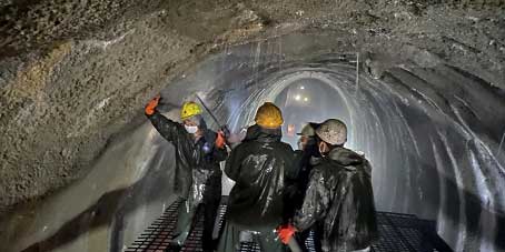 亚洲精品久久国产高清情趣