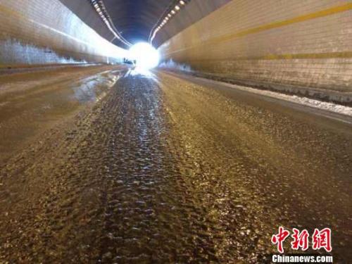 亚洲精品久久国产高清情趣