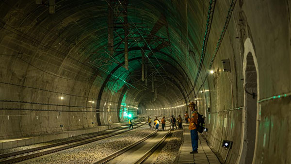 亚洲精品久久国产高清情趣